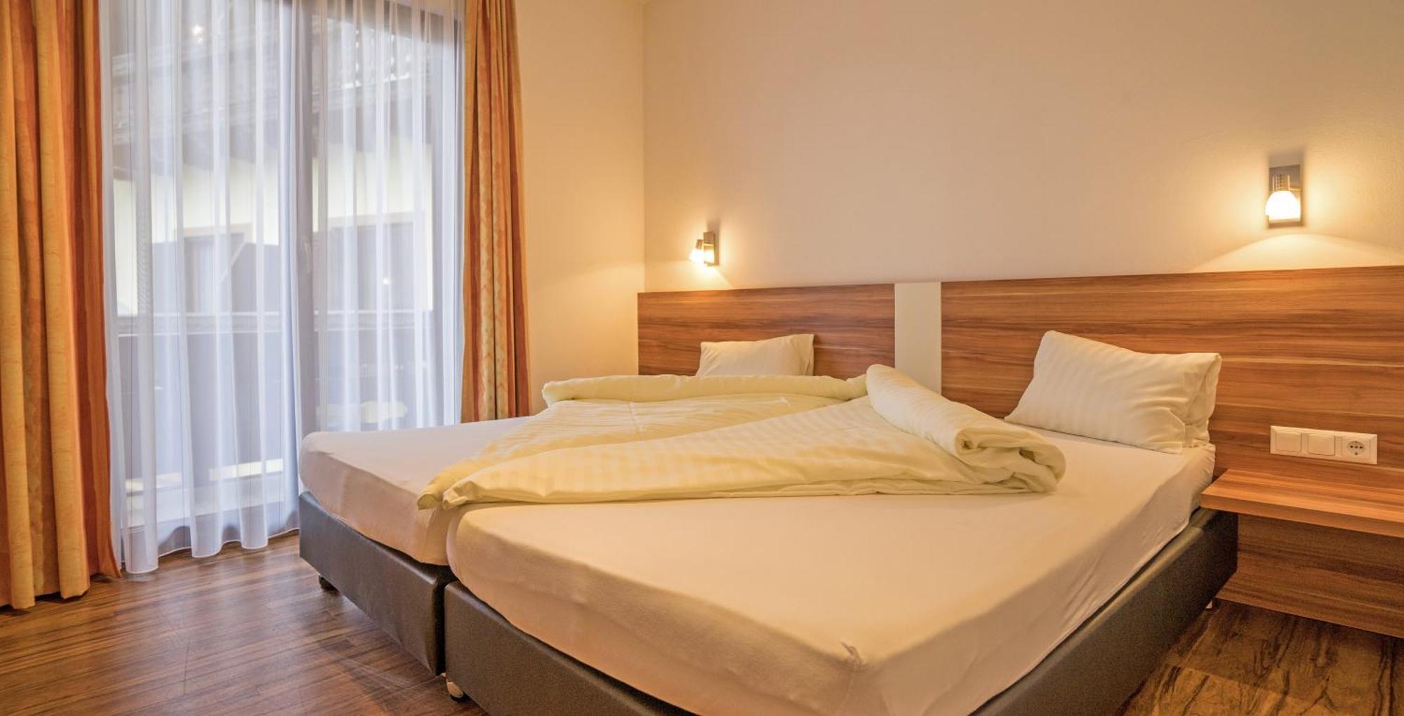 Haus Stampfer Hotel Weissensee Ruang foto