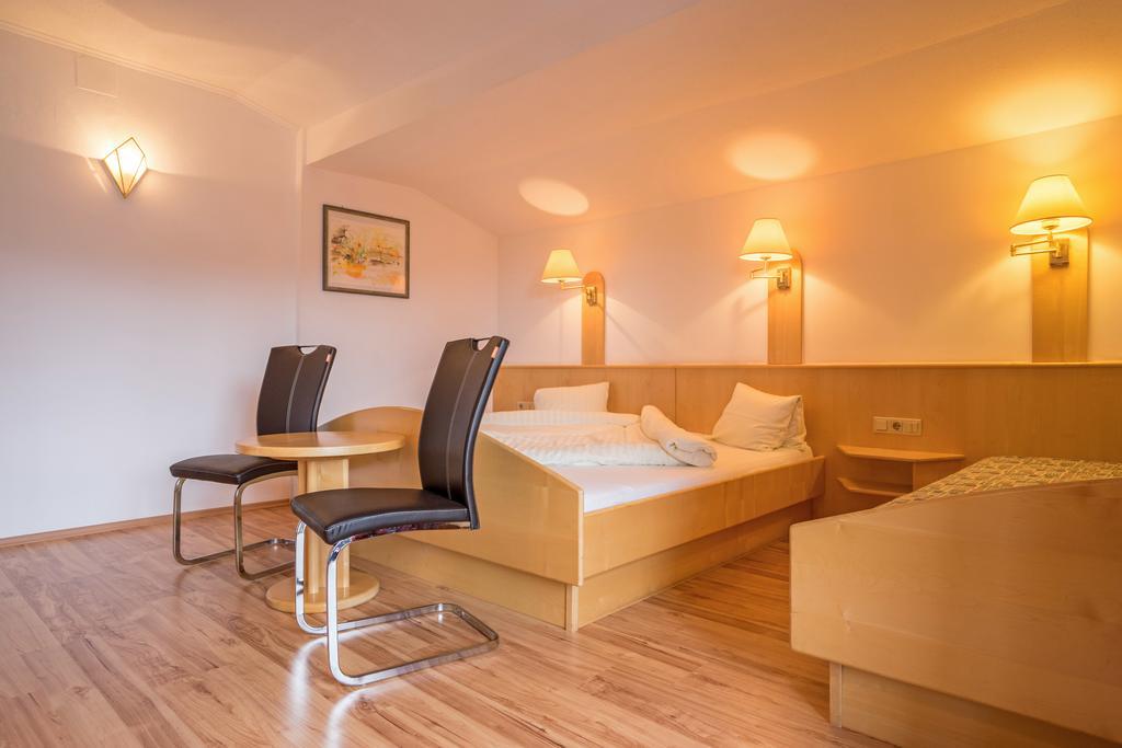 Haus Stampfer Hotel Weissensee Bagian luar foto